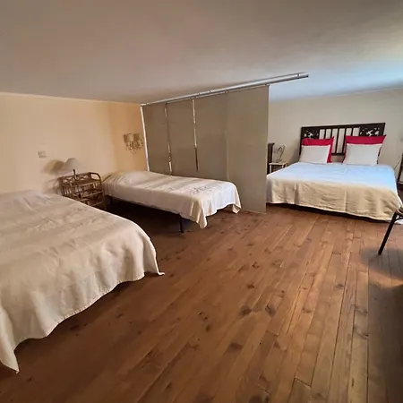 En Avignon 30133 Les Angles