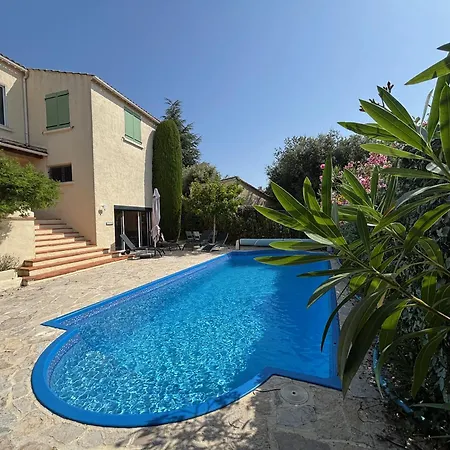 En Avignon 30133 Les Angles Les Angles (Gard)